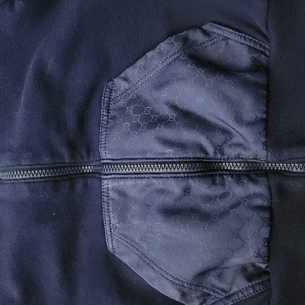 Gucci 2 PC suit - Picture 6 of 9